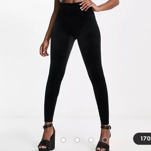 NWOT Spanx velvet high waisted sculpting leggings in black